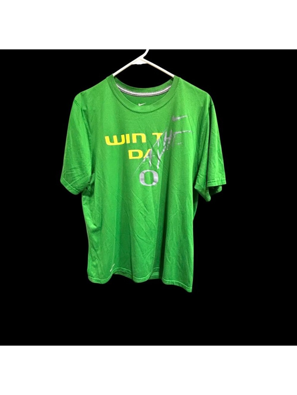 Nike Dri-Fit Green "Win The Day" Graphic T-Shirt Mens Size L